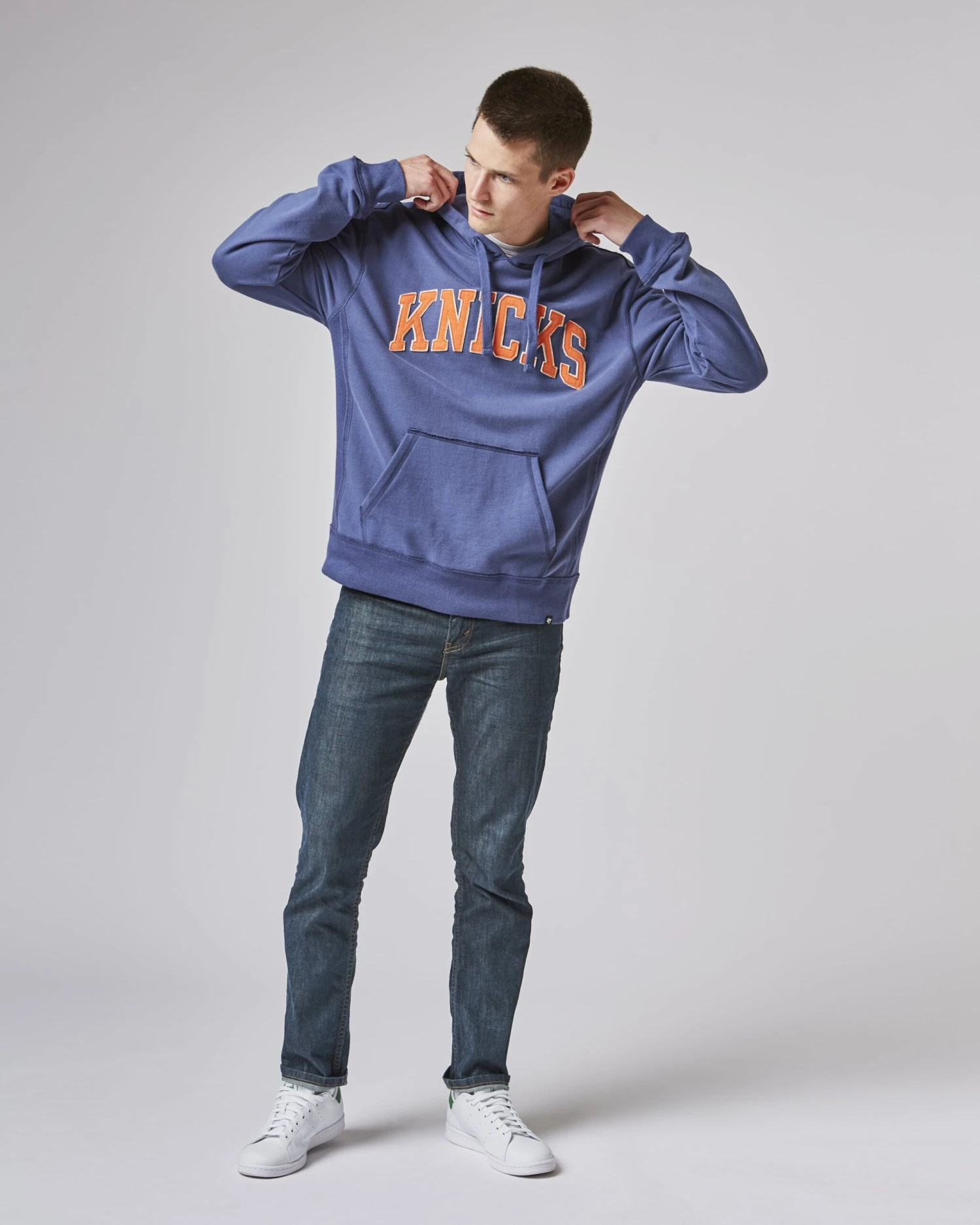 NEW YORK KNICKS RELIC '47 HARRIS SCRIMMAGE HOOD - Image 2